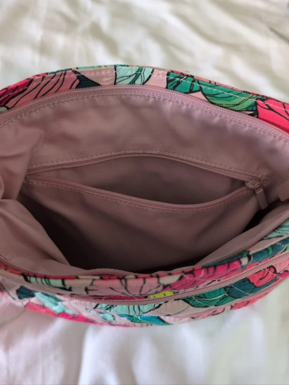 Vera Bradley Crossbody -- Floral Print